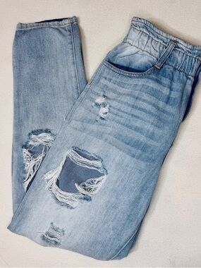 KanCan light wash high rise ruched waist distressed straight leg jeans size 3/25